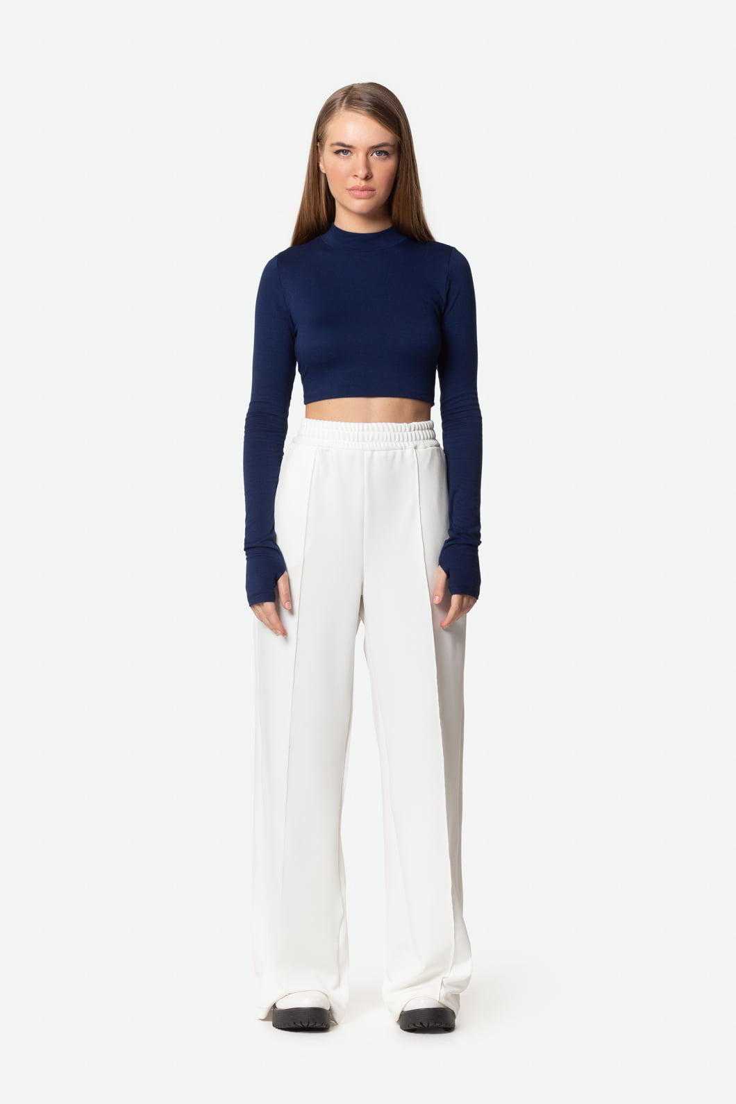 Calça Pantalona com Bolsos Off-white Serinah